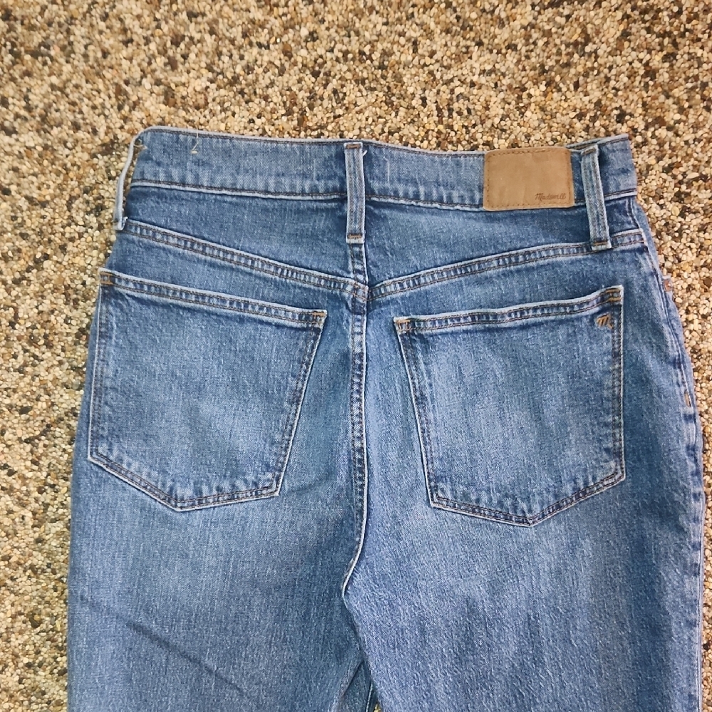 Madewell The MomJean, Size 28 - Picture 6 of 7
